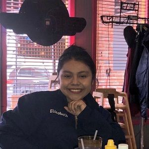 Meet ya girl, Ellie!